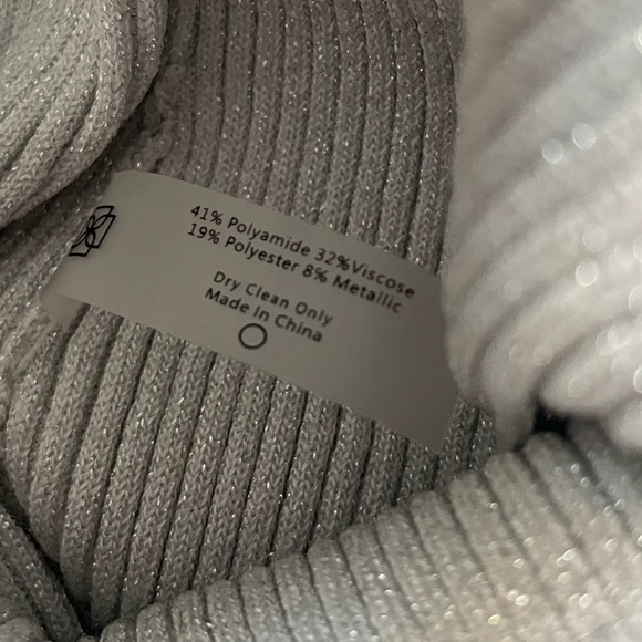 Devon Windsor Kade Twist Metallic Silver Stretch Knit Maxi Skirt XS Side Slit - Picture 7 of 9